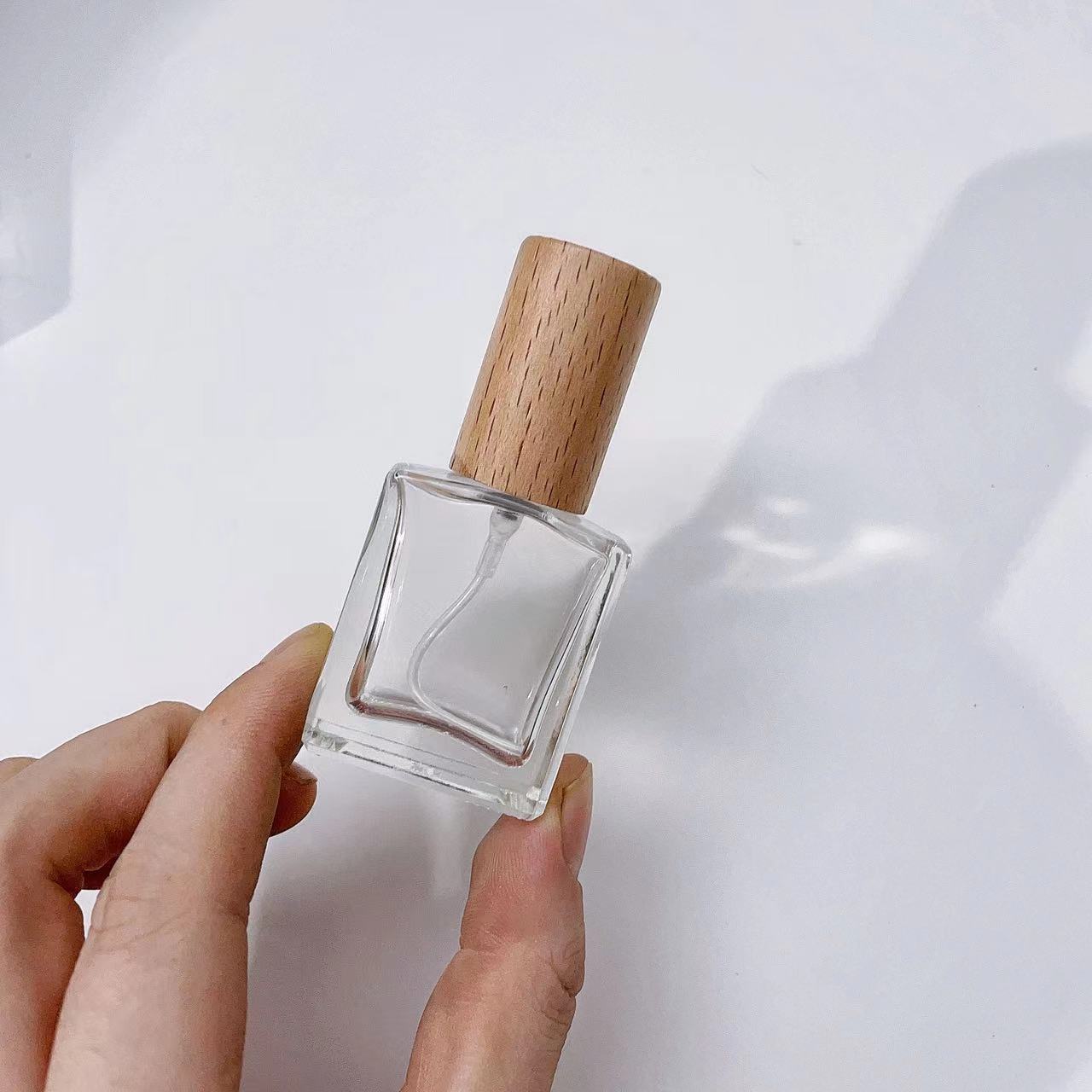 Прозрачная Толстая стеклянная  – обзор и цена Perfume Quotes